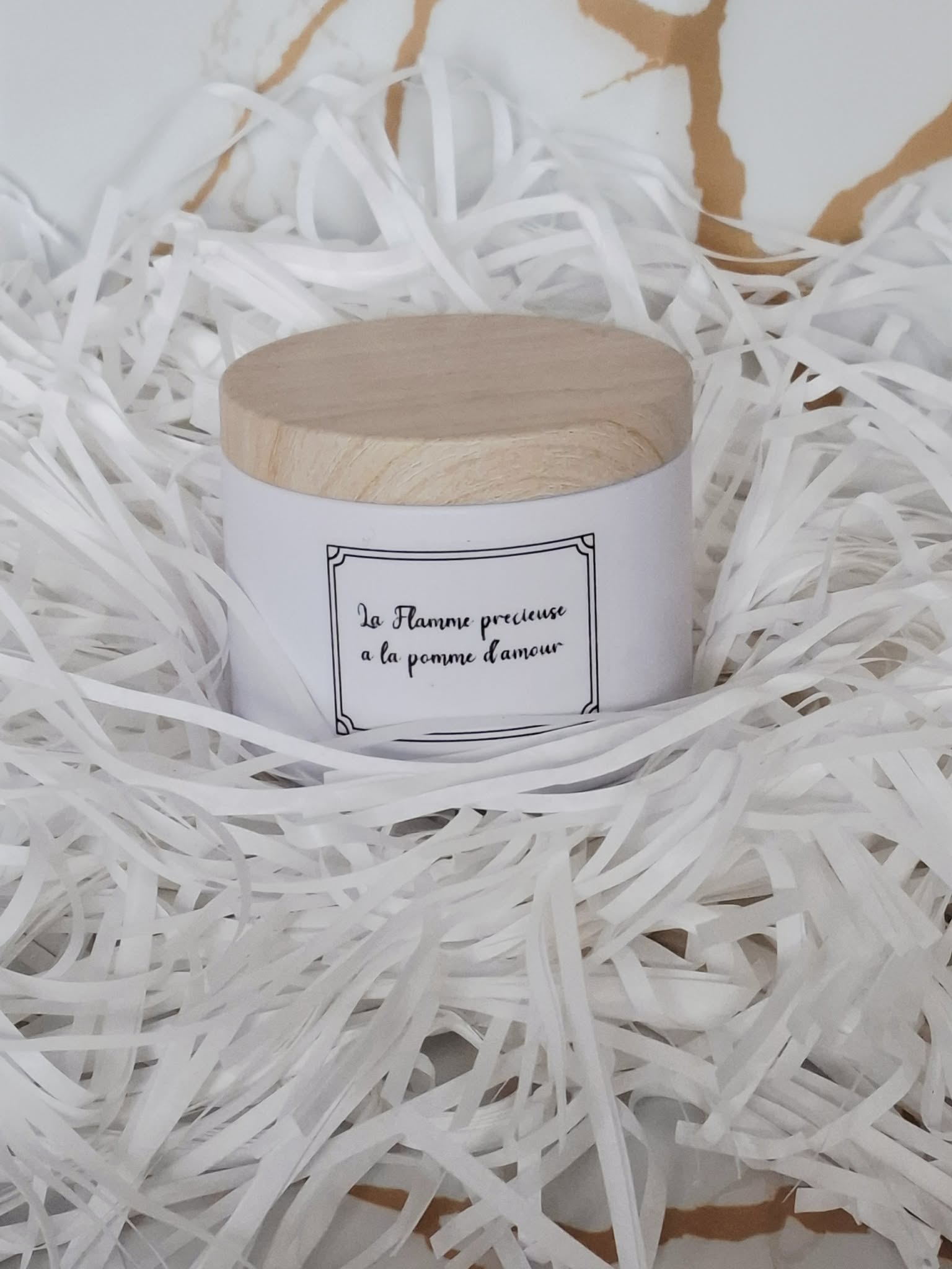 La Flamme précieuse 🕯️ - Pomme d'amour